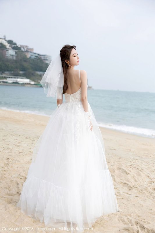 [秀人XiuRen] No.6120 模特梦心玥 - 婚纱服饰+海滩场景海南岛旅拍-御萝部落