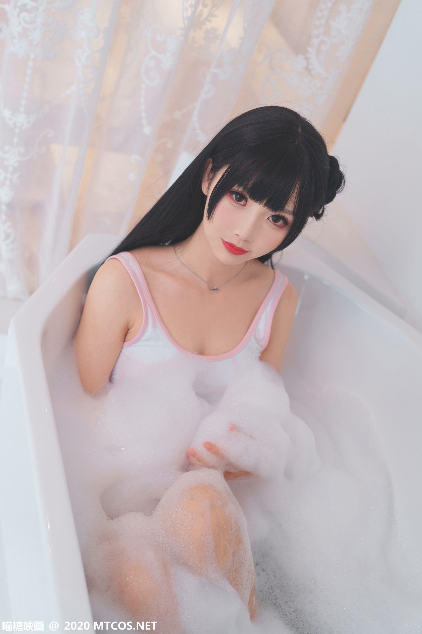 喵糖映画邻家小妹面饼仙儿死库水浴缸泡泡浴私房写真-御萝部落